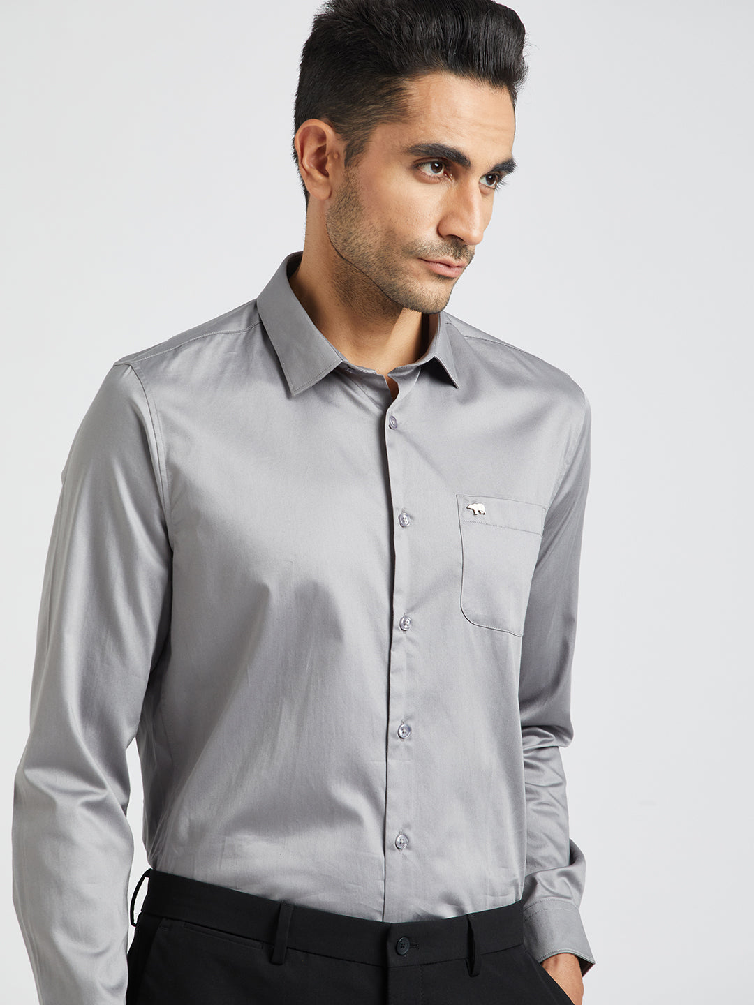 This light grey formal shirt is the best branded formal shirts for men. This formal shirt for men can be paired with stylish formal pant shirt. The Egyptian Giza cotton shirt is the best cotton formal shirts for men