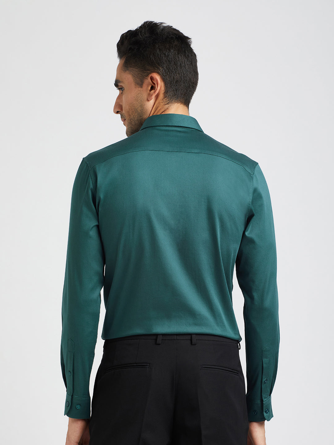 Men Green Solid Slim Cotton Formal Shirt
