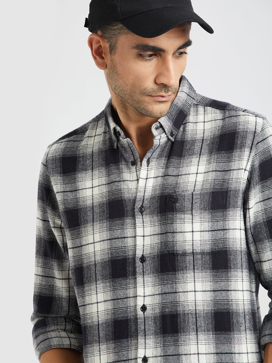 Gups - Men Black Checked Slim Fit Flannel Cotton Casual Shirt | The Bear House