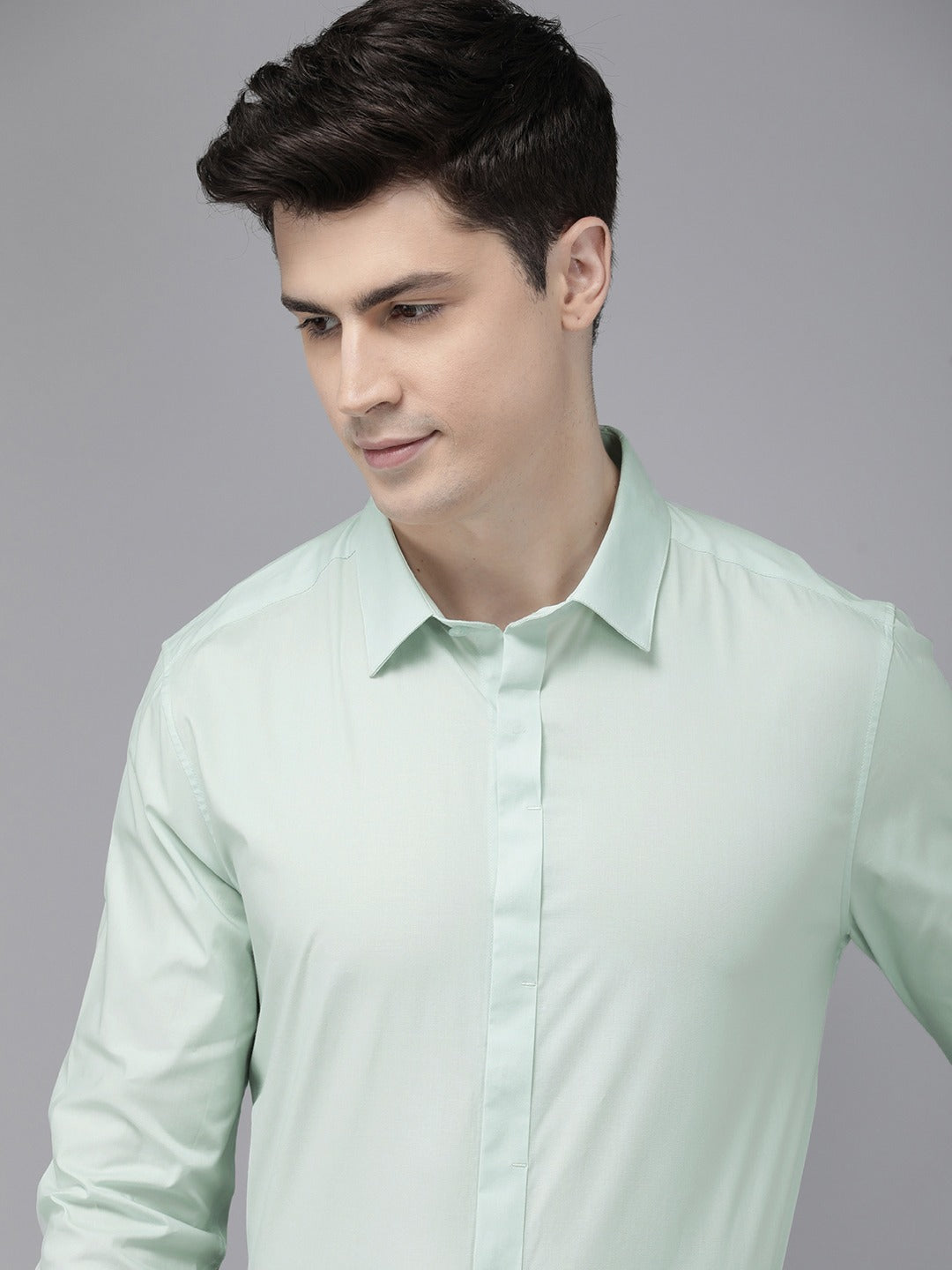 This green formal shirt is available in myntra formal shirts. Experience online formal shirts on The Bear House. It is the new formal shirt which is available on ajio shirts formal as well.